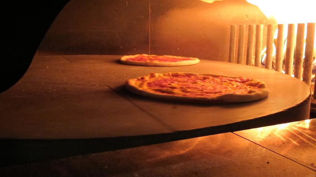 Albergo Ristorante Montecucco Da Tobia Sigillo エクステリア 写真